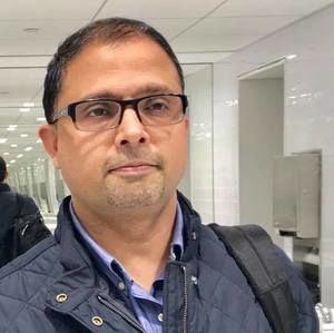 Meet your Posher, Naveed